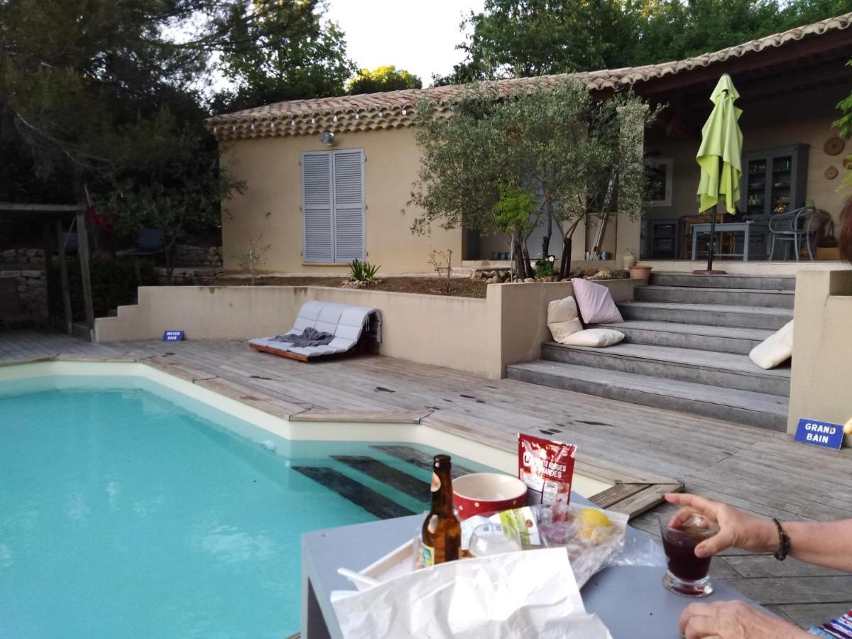 Sous L'olivier Holiday home *
